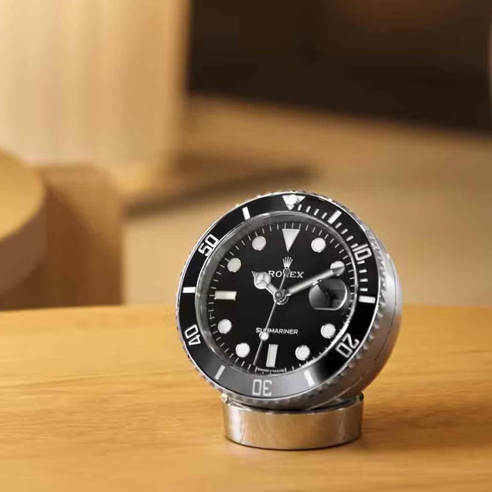 Desk Rolex Submariner - Life in Classic