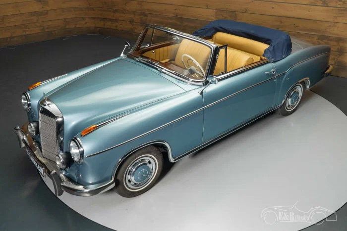 Mercedes-Benz 220S Cabriolet at Life in Classic